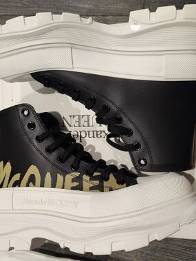Alexander McQueen Black Leather Sneakers